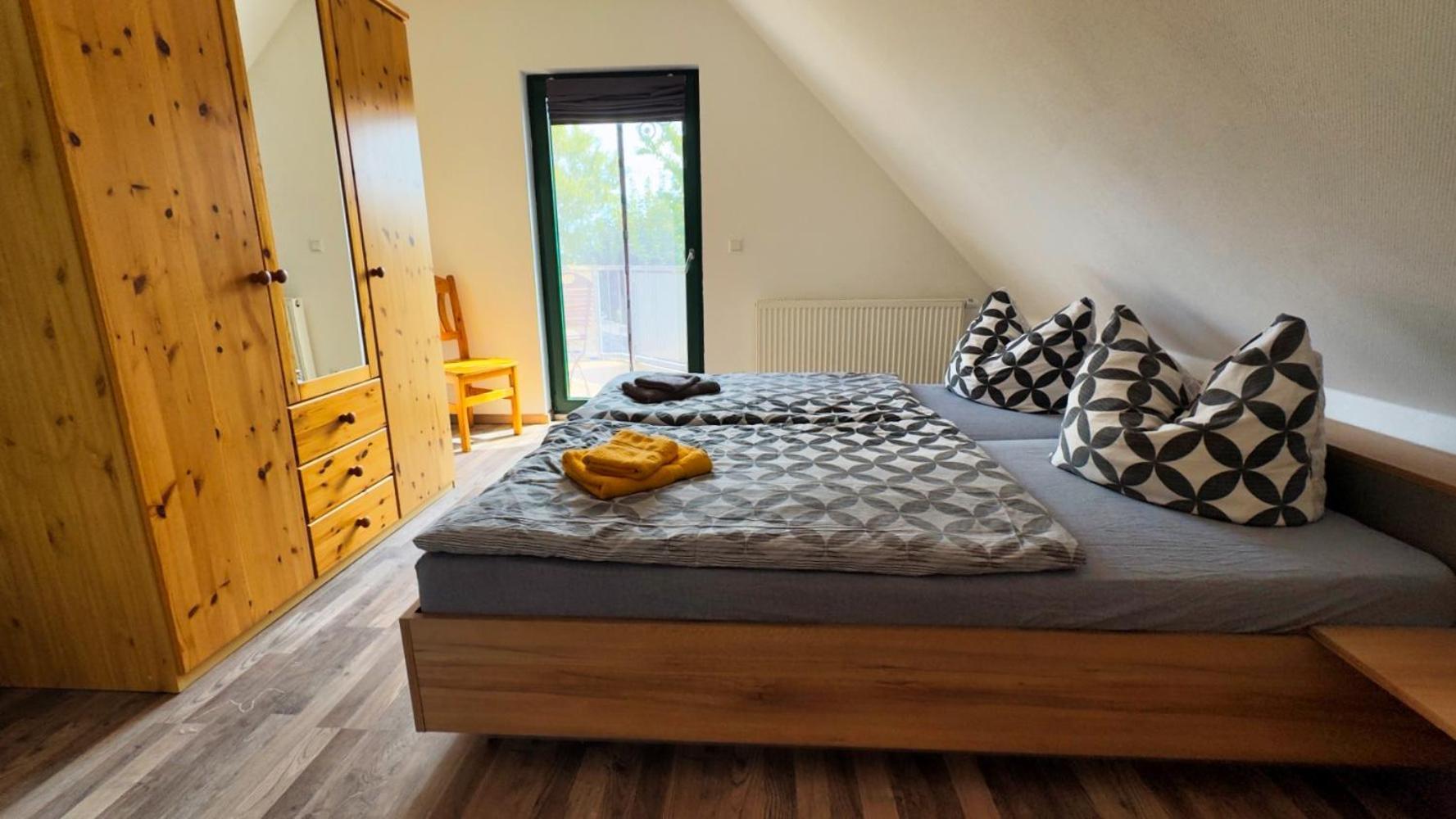 Ferienhaus Zum Findling Goehren  Exteriör bild